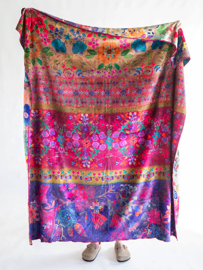 Reversible Cozy Throw Blanket - Jewel Border-view 2